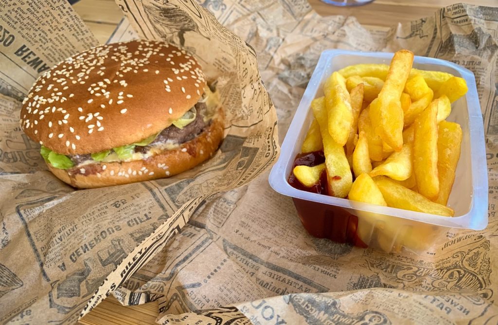 Soo lecker, Cheeseburger mit Pommes von Guillaume