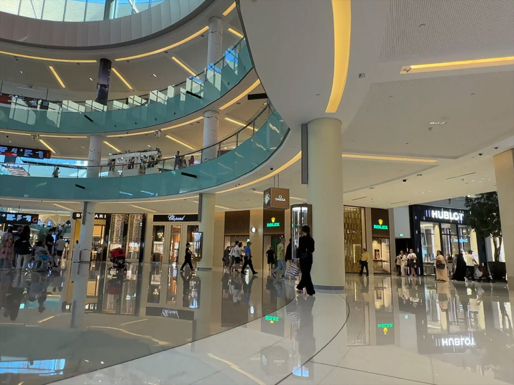 Dubai Mall - eines der größten Einkaufszentren der Welt
